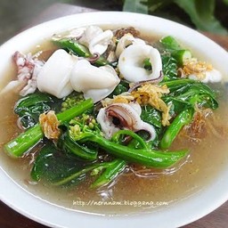 ราดหน้าปลาหมึก