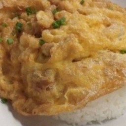 ข้าวไข่เจียวหมูสับ(Omelet Mince Pork Rice)