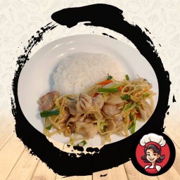 ข้าวราดไก่ผัดพริกขิง