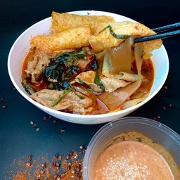 เกาเหลาหมูหมาล่า ไซด์ L แถมน้ำจิ้ม 2 กระปุก งา+ดั้งเดิม