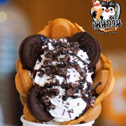 วาฟเฟิลฮ่องกง แพนกวิน & กาแฟสด