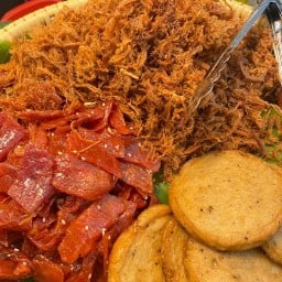 แม่พลอย หมูทอดเงินล้าน ราชบุรี