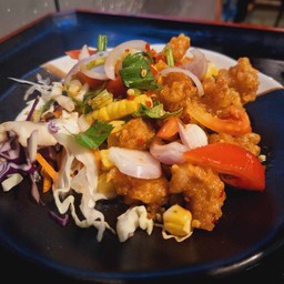 ยำภาพยนต์ไก่ทอด(หนังไก่ทอด)