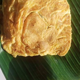 ผัดไทยห่อไข่