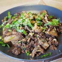 ลาบคั่วหมู