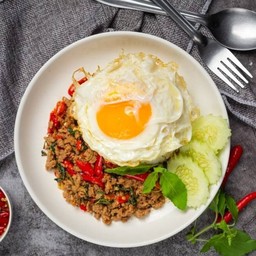ข้าวผัดกะเพราหมูสับ