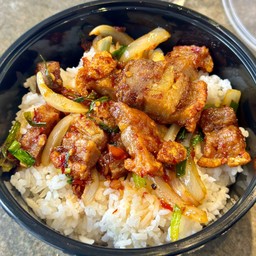 ผัดพริกเผาราดข้าว