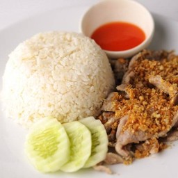 ข้าวกระเทียม