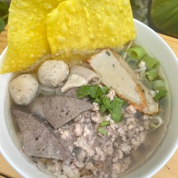 ก๋วยเตี๋ยวน้ำใส