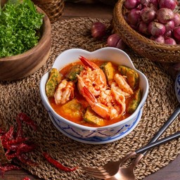 แกงส้มชะอมกุ้ง