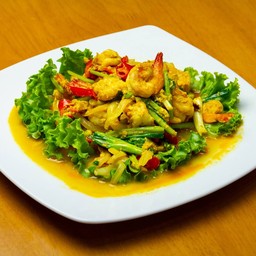 กุ้งผัดผงกะหรี่