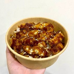 ข้าวหน้าไก่ทอดซอสเทอริยากิ