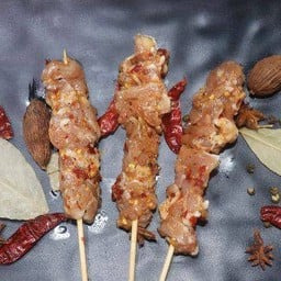 ไก่หมักหม่าล่า 麻辣鸡肉