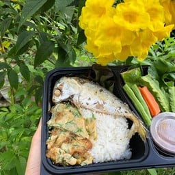 ชาบูเสียบไม้ สถานีรถไฟ