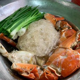 850฿  ปูเนื้อใหญ่กลางอบวุ้นเส้น