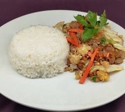 ข้าวราดผัดวุ้นเส้นหมูสับใส่ไข่