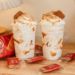 คู่หู Lotus Biscoff Frappe