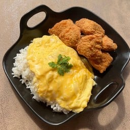 ข้าวไก่ทอดกรอบ+ไข่ข้น