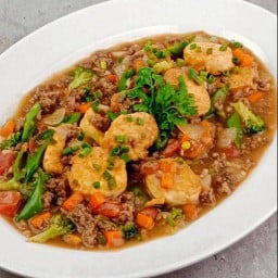เต้าหู้ไข่ทรงเครื่องไก่สับ