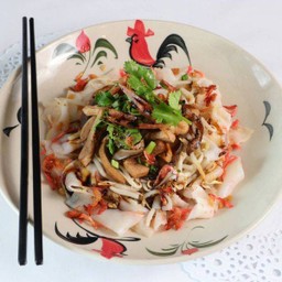 ก๋วยเตี๋ยวหลอดทรงเครื่องโบราณ [D]