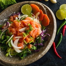 ยำแซลมอล