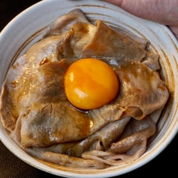 ข้าวหน้าหมูสันคอคุโรบูตะ