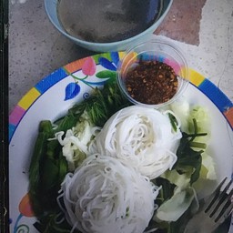 ข้าวปุ้นซาวน้ำปลาร้าชุดกลาง (ต้นตำลับ)