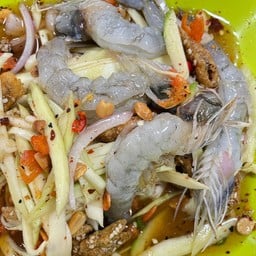 ยำมะม่วงกุ้งสด