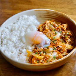 ข้าวหน้าเนื้อสไปซี่