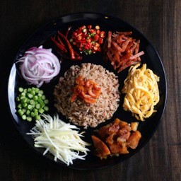 ข้าวคลุกกะปิหมูหวาน [D]