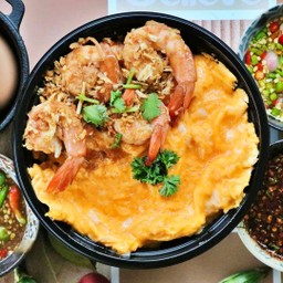 ข้าวไข่ข้นกุ้งกระเทียม