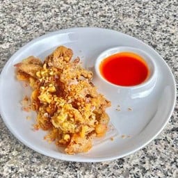 ไส้อ่อนทอดกระเทียม