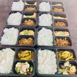 ข้าวแกง byครัวบ้านเพื่อน มหาสารคาม