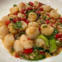 เอ็นหอย ผัดพริกขี้หนู