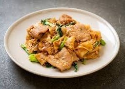 ผัดซีอิ้วหมูชิ้น