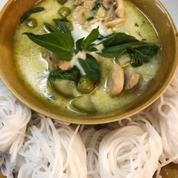 กอบัวหนมจีนเมืองคอน