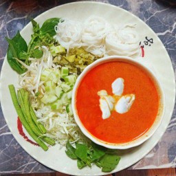 ขนมจีนน้ำยาปู