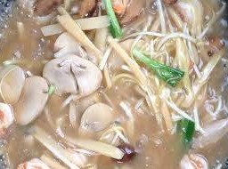 โกยซีหมี่ปลาหมึก