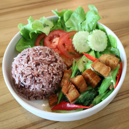 ข้าวคะน้าหมูกรอบ