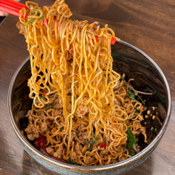 มาม่ากะเพราหมูสับ ขนาดใหญ่