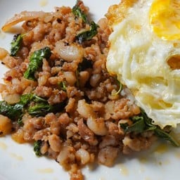 ข้าวกระเพราหมู