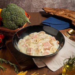 สปาเก็ตตี้ แฮม -เห็ด