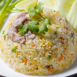 ข้าวผัดหมู