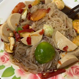 ตำเส้นเล็ก ไก่ยอ