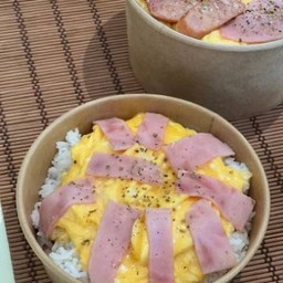 ข้าวไข่ข้นแฮม
