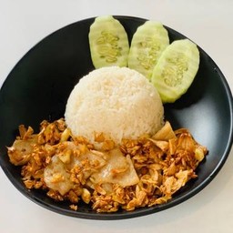 ข้าวกระเทียมหมูนุ่ม