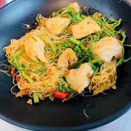 หมี่ผัดกะเฉดไก่
