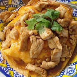 ข้าวไก่กระเทียมพริกไทย +ไข่ลาวา