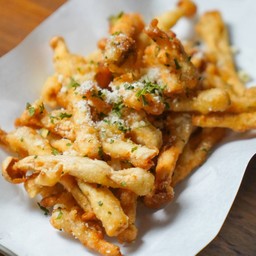 เห็ดชิเมจิทอดซอส Truffle & Parmesan