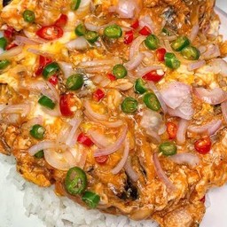 ปลากระป๋องผัดไข่ทรงเครื่อง ราดข้าว